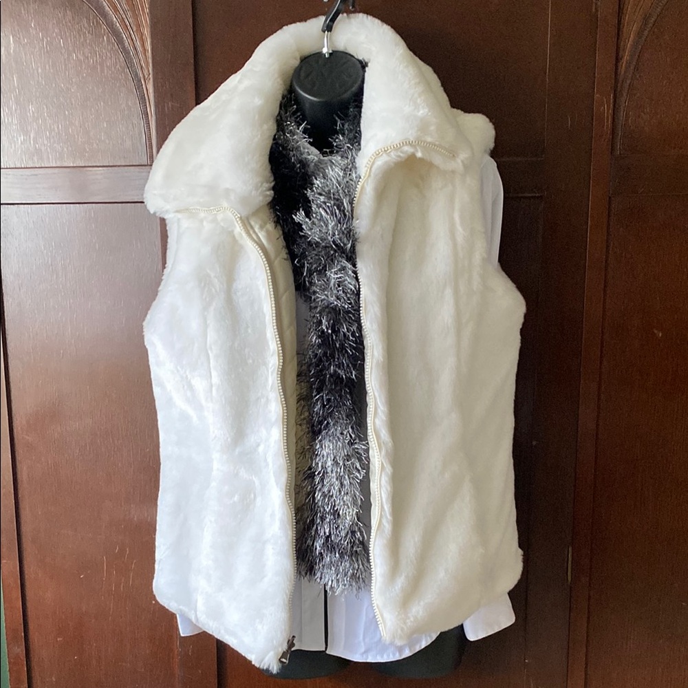 Women's White Faux Fur Vest
